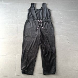 Tommy Hilger Women's Black Velour Classic Fit Jumpsuit Romper L